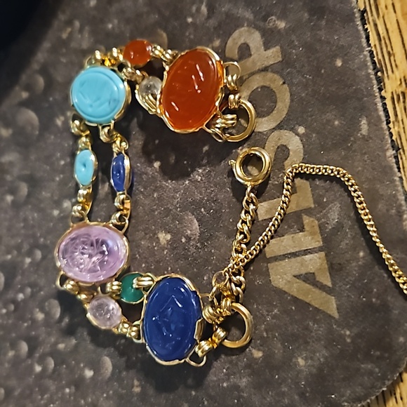 Scarab Lucite Bracelet Beetle Gold Tone Chain Spring Ring Clasp Multicolor W OS - Picture 6 of 7